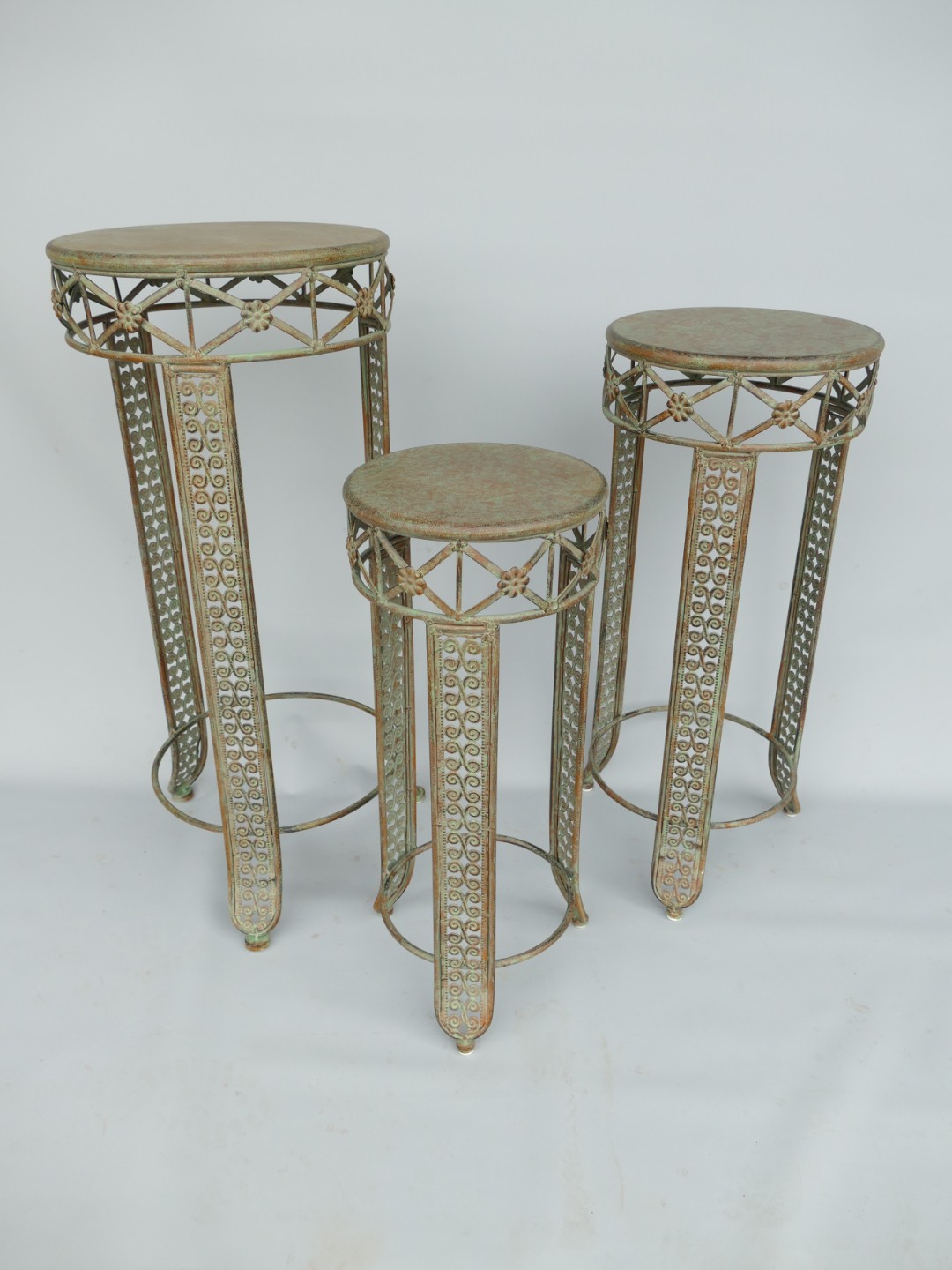 Tisch Eisen farbig Set/3 H.60/70/80cm