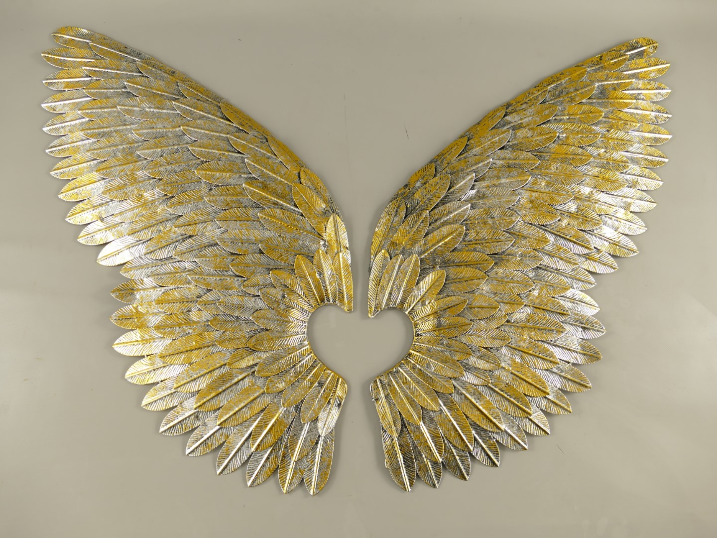 Wanddeko Flügel Eisen gold/silber farb. H.80x110cm