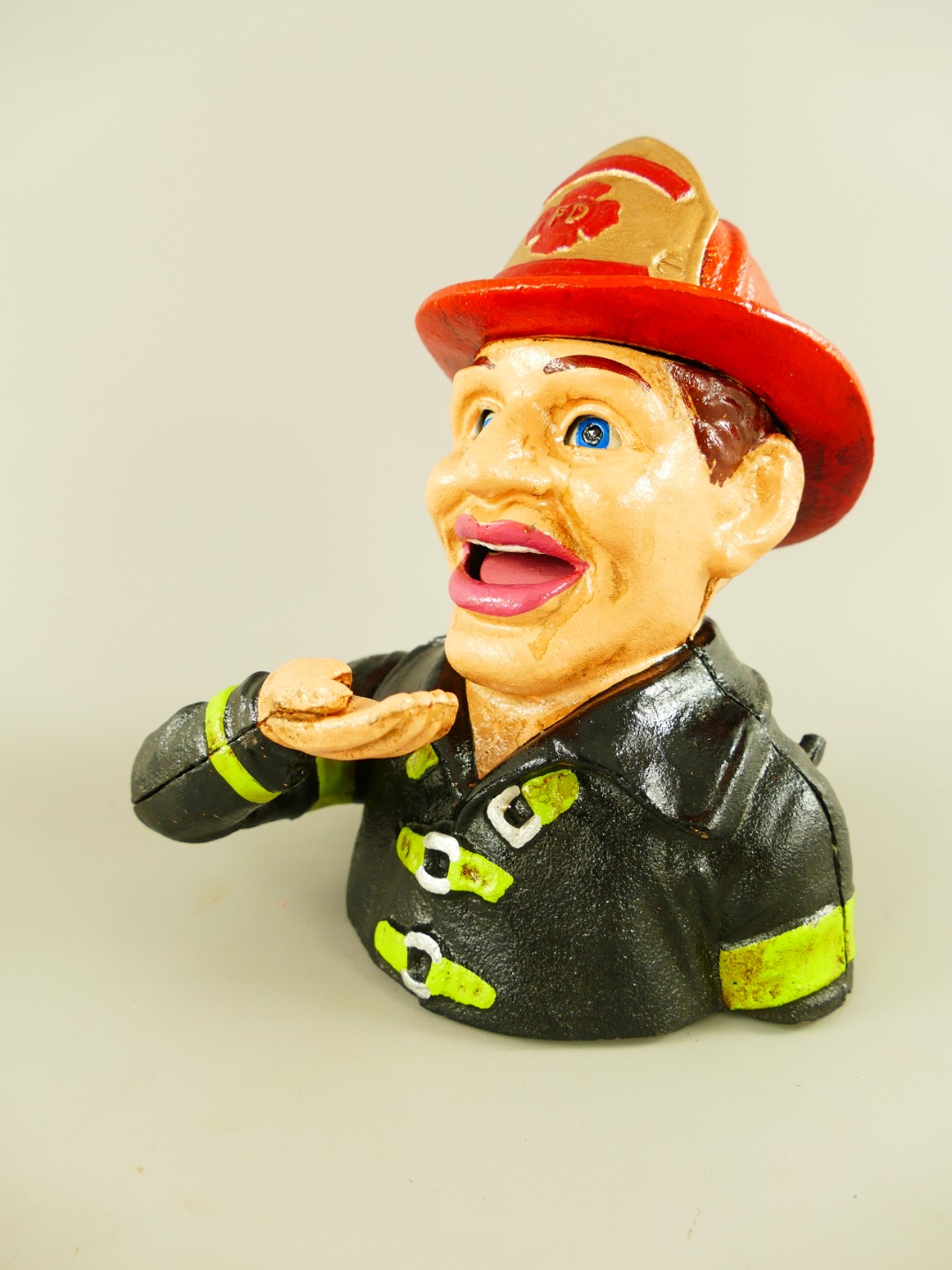 Spardose(mechanische) Feuerwehrmann H.20x16x17cm