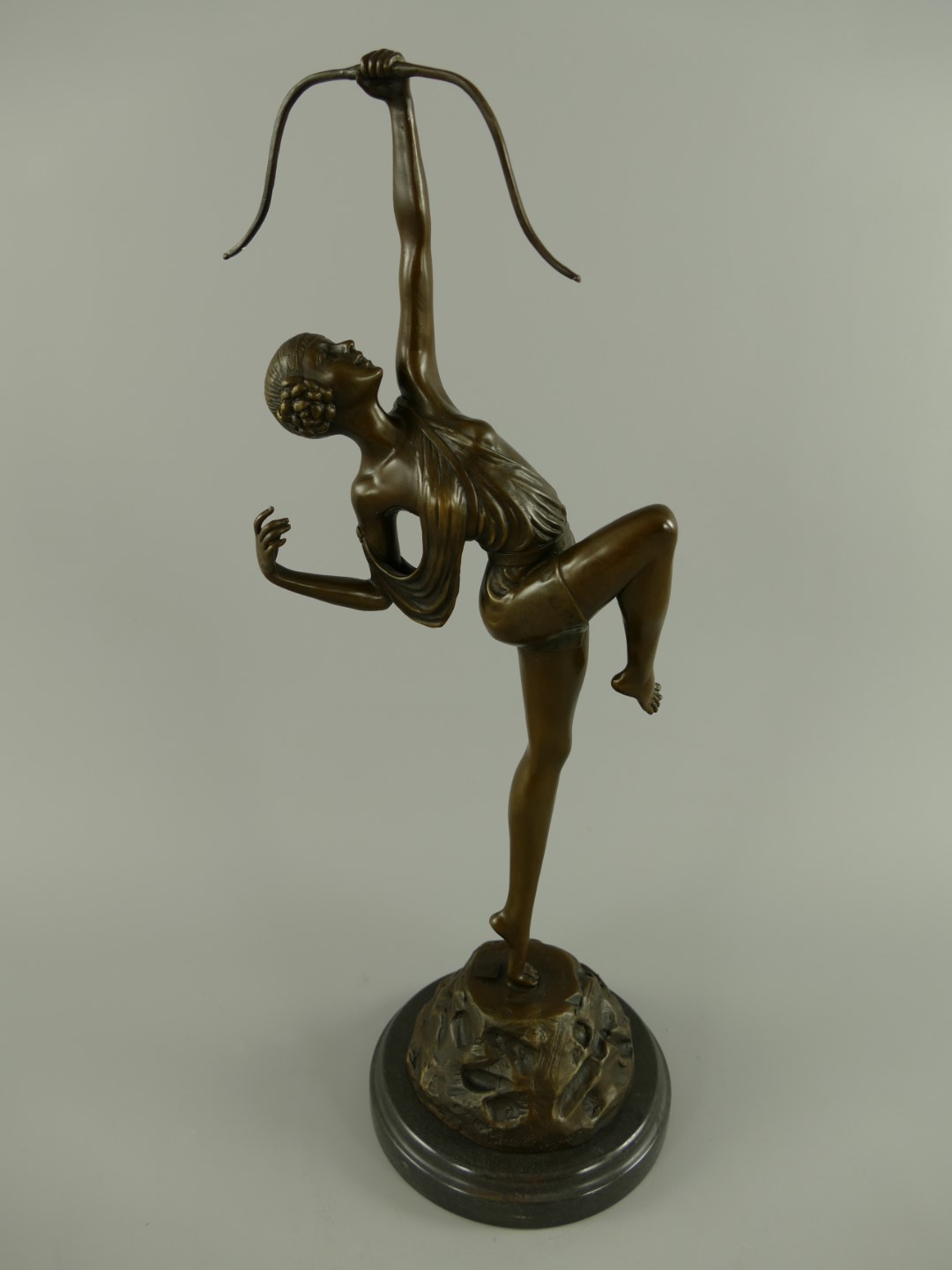 Bronze Figur Diana mit Bogen H.50x18cm