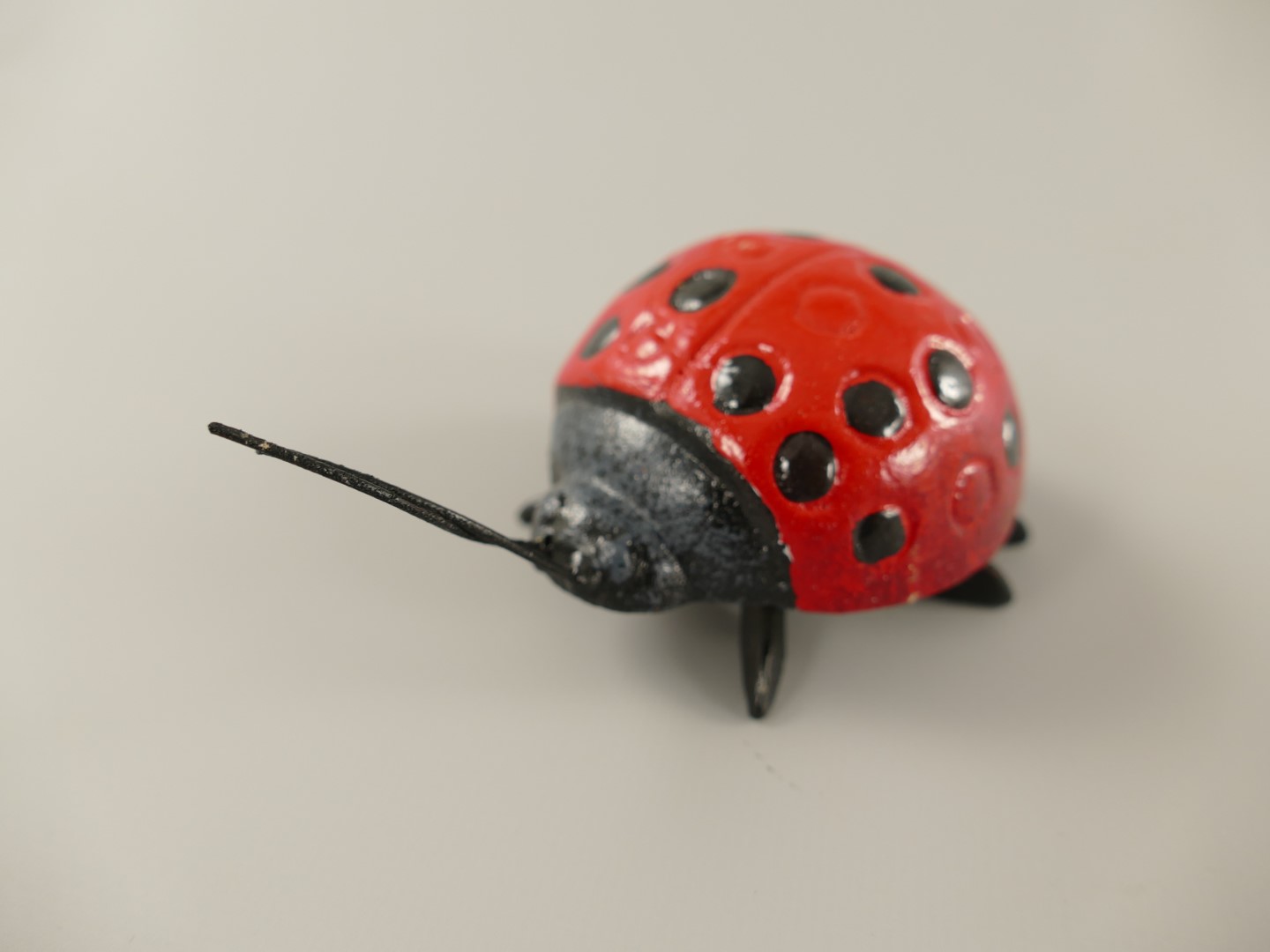 Marienkäfer Eisen farbig L.11cm