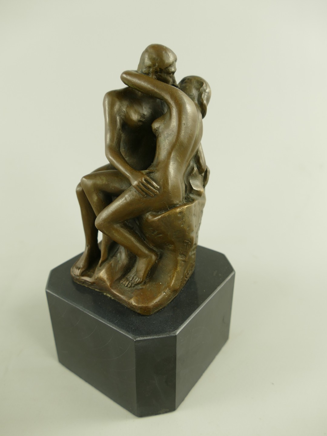 Figur Bronze Der Kuss nach Rodin H.17cm
