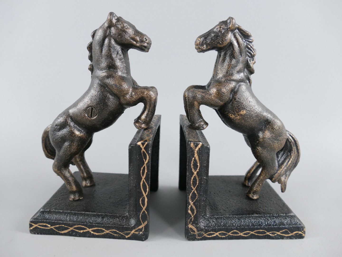 Buchstürzen PFERD Eisen rust. braun H.17cm Set/2