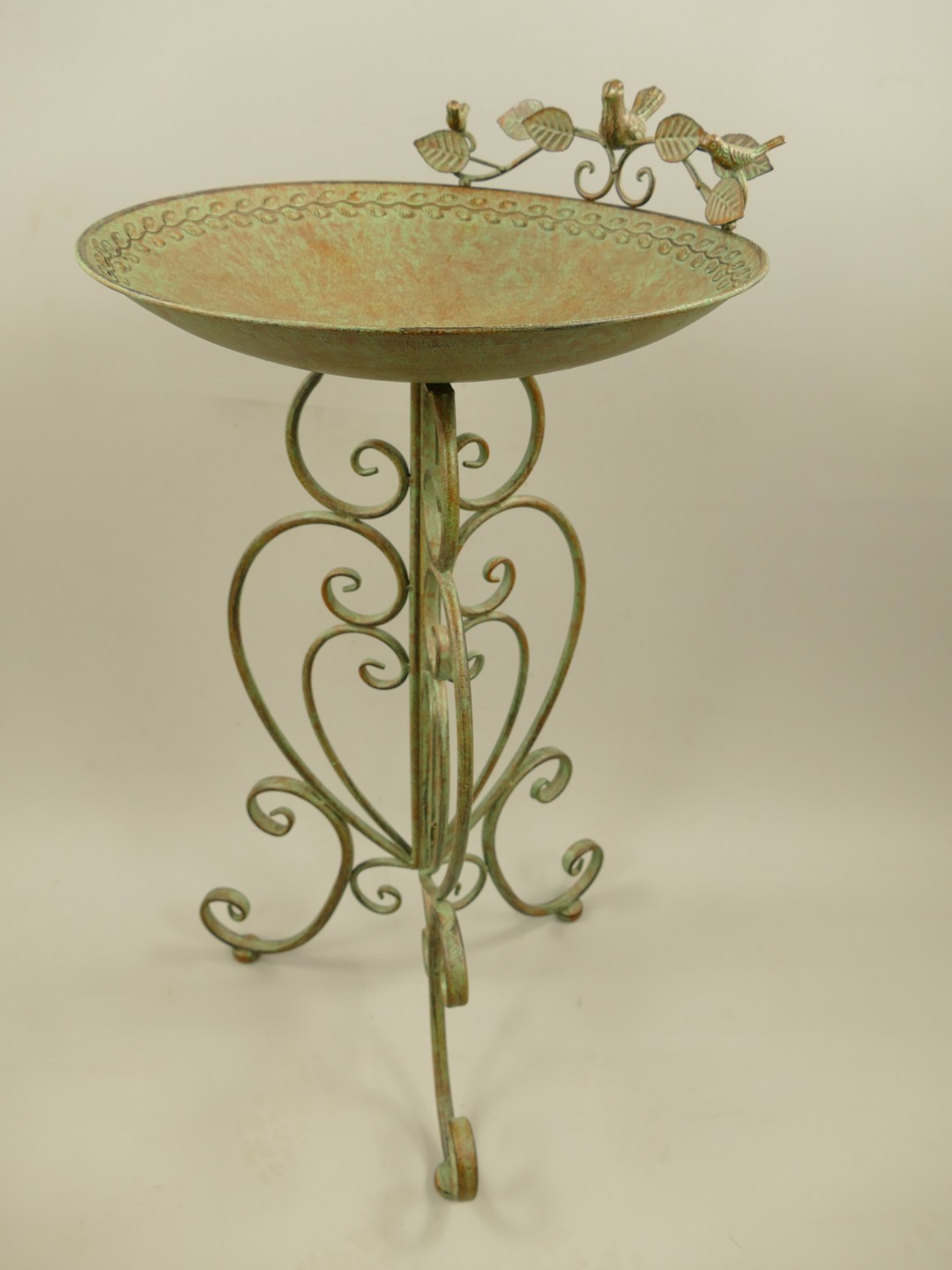 Vogeltränke Eisen farbig H.82cm